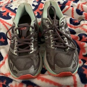 ASICS GEL-NIMBUS 19 Women's Running Shoe Size 10